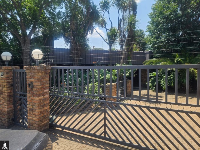 GATE ENTRANCE.jpg