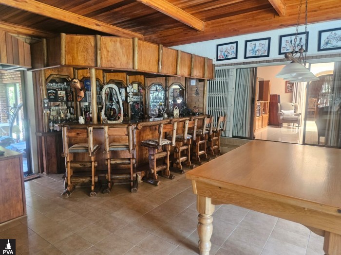 BAR AREA.jpg