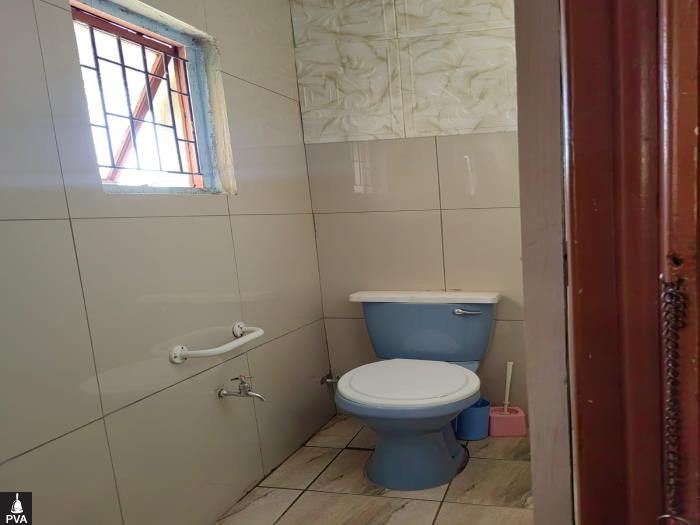 PIC - TOILET.jpg